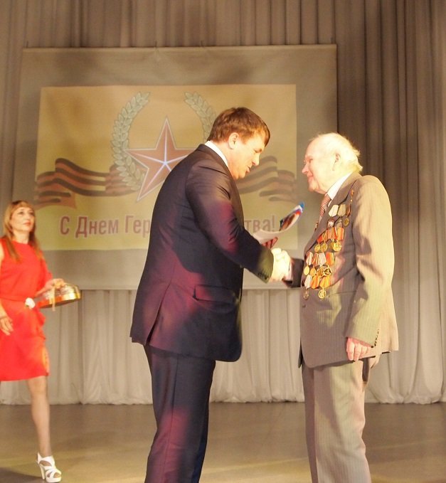 file/main/emel_yanov/nagrazhdaetsya_r.emel_yanov.jpg