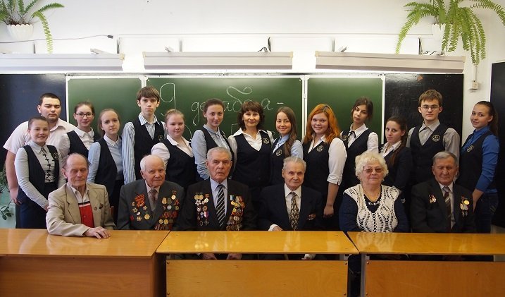 file/main/emel_yanov/v_tcentre_emel_yanov_r.m.__ushakov_p.f.__shmakov_v.m._urok_muzhestva-2014_s.jpg